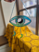 Load image into Gallery viewer, Blue Moon Eye| Gobblin Glass
