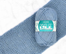 Load image into Gallery viewer, Isle Aran Yarn - World of Wool
