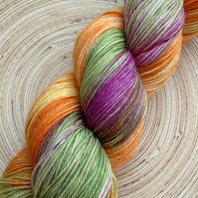 Load image into Gallery viewer, Hand Dyed Sock 4ply Yarn in Fruity Spice by Solicious Yarns
