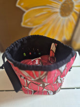 Load image into Gallery viewer, Lauren Lynn | Project Bag Small
