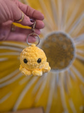 Load image into Gallery viewer, Crochet Octopus keyring
